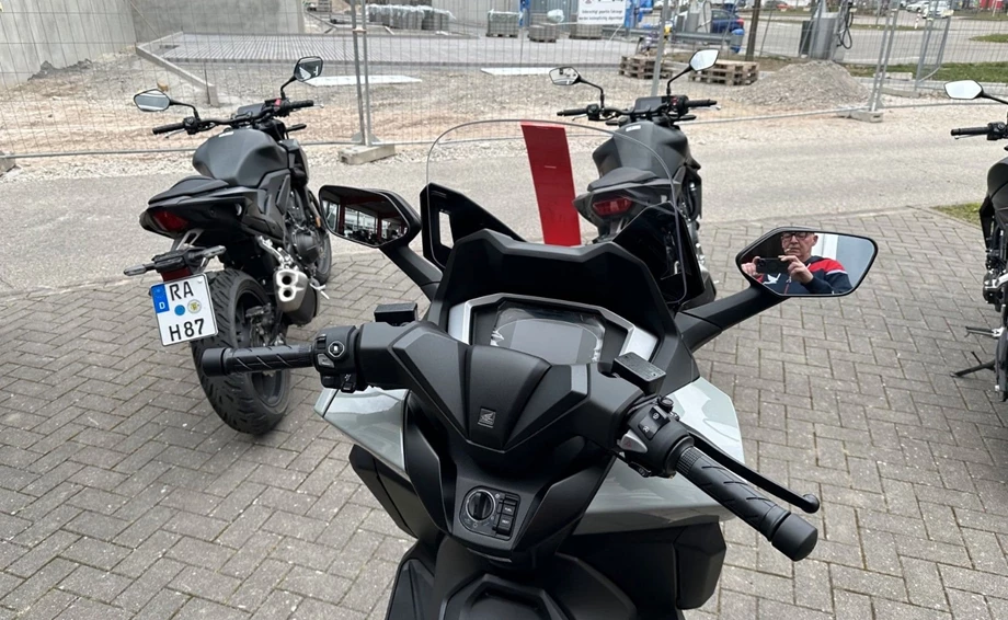 Offer Honda Forza 125 Bild 5: Offer Honda Forza 125