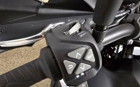 Gebrauchtmotorrad KTM 790 Adventure - Bild 10