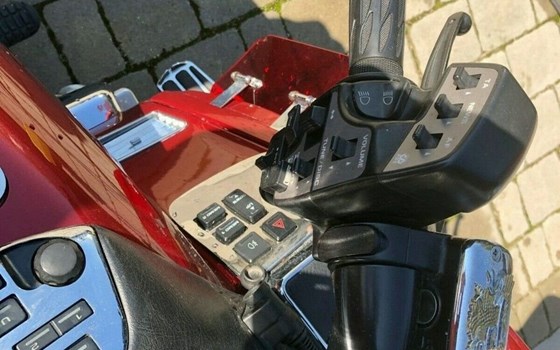 Gebrauchtmotorrad Honda GL 1800 Goldwing - Bild 4