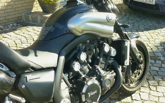 Gebrauchtmotorrad Yamaha V-MAX - Bild 4
