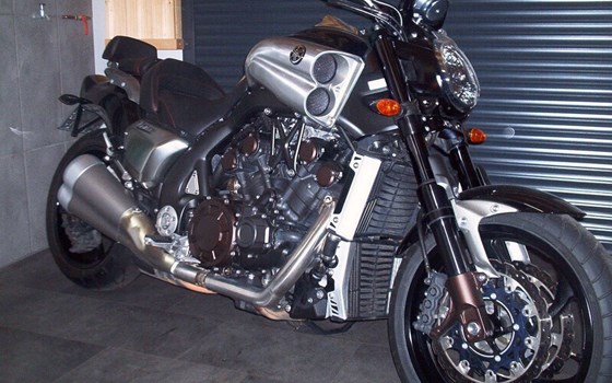 Gebrauchtmotorrad Yamaha V-MAX - Bild 4