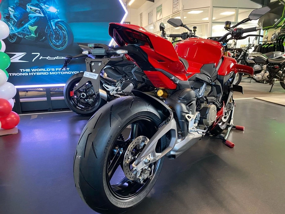 Angebot Ducati Streetfighter V4 S Bild 6: Angebot Ducati Streetfighter V4 S