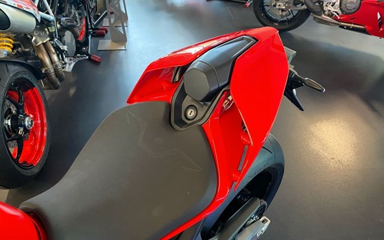 Neufahrzeug Ducati Streetfighter V4 S - Bild 8