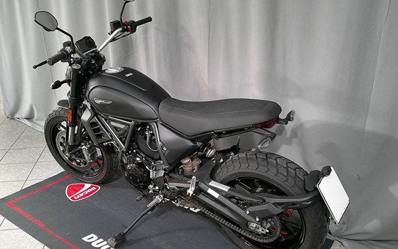 Gebrauchtmotorrad Ducati Scrambler Icon Dark - Bild 14