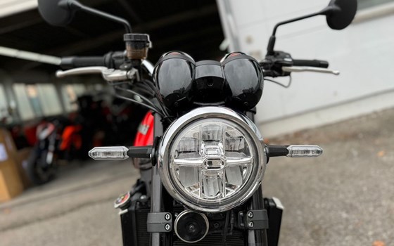 Gebrauchtmotorrad Kawasaki Z900 RS - Bild 5