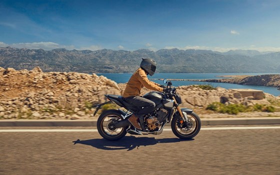 Neufahrzeug Honda CB650R E-Clutch - Bild 9