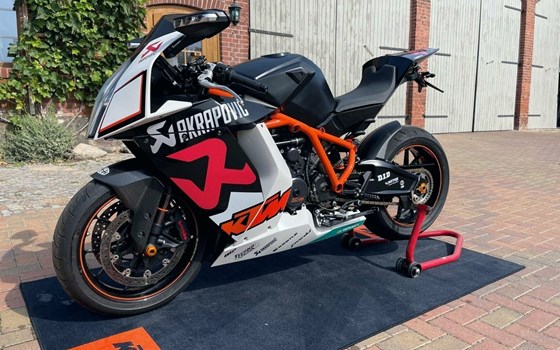 Gebrauchtmotorrad KTM 1190 RC8 R - Bild 2