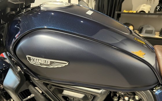 Gebrauchtmotorrad Ducati Scrambler Nightshift - Bild 10