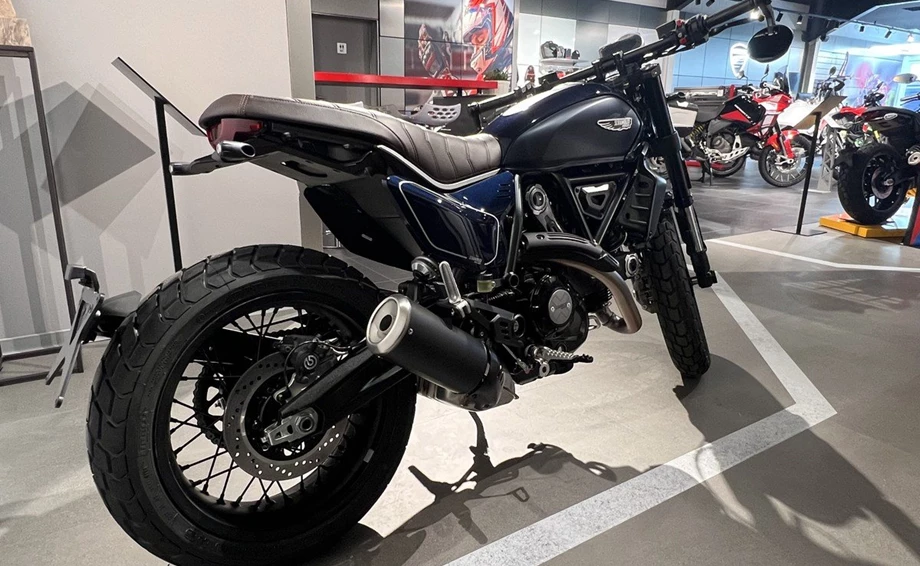 Angebot Ducati Scrambler Nightshift Bild 7: Angebot Ducati Scrambler Nightshift