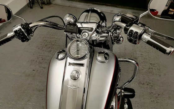 Gebrauchtmotorrad Harley-Davidson Road King Classic FLHRC - Bild 7