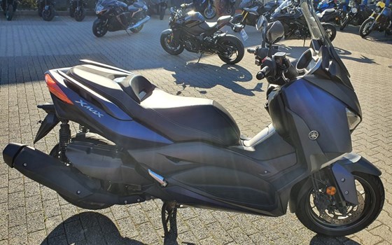 Gebrauchtmotorrad Yamaha XMAX 400 - Bild 3