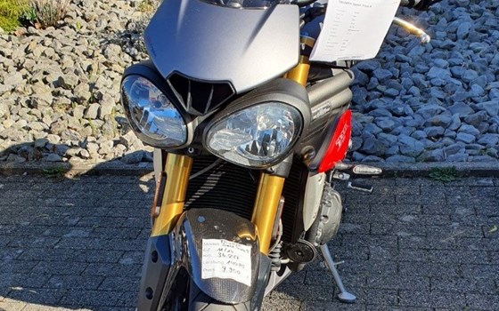 Gebrauchtmotorrad Triumph Speed Triple R - Bild 2