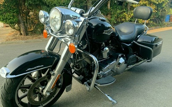 Gebrauchtmotorrad Harley-Davidson Road King Classic FLHRC - Bild 1