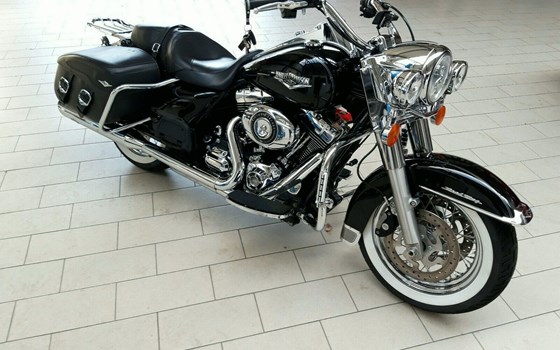 Gebrauchtmotorrad Harley-Davidson Road King Classic FLHRC - Bild 1