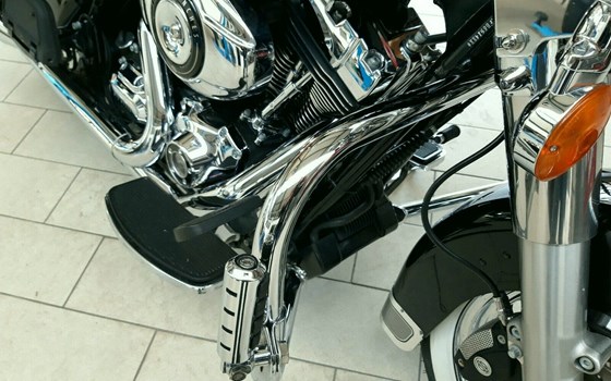 Gebrauchtmotorrad Harley-Davidson Road King Classic FLHRC - Bild 4