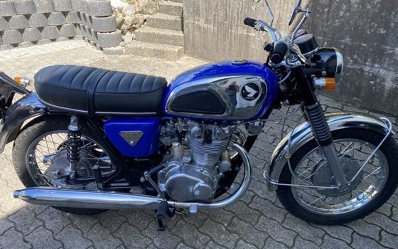 Gebrauchtmotorrad Honda CB 450 - Bild 2 Gebrauchtmotorrad Honda CB 450 - Bild 2