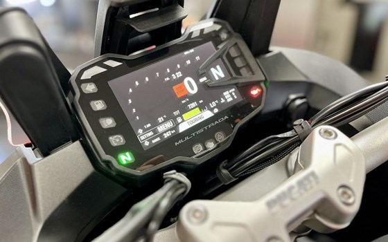 Gebrauchtmotorrad Ducati Multistrada V2 S - Bild 10