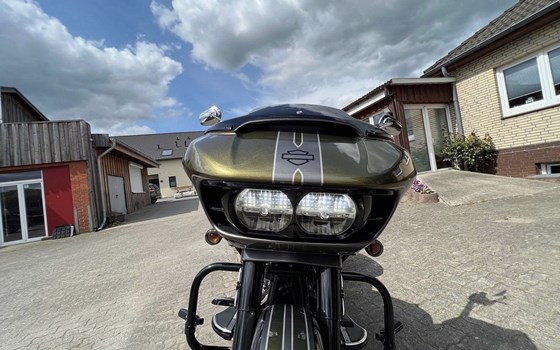 Gebrauchtmotorrad Harley-Davidson Road Glide FLTRX - Bild 11
