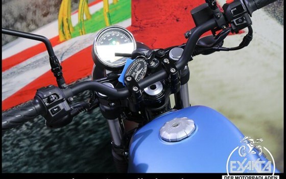 Gebrauchtmotorrad Moto Guzzi V7 III Stone - Bild 10