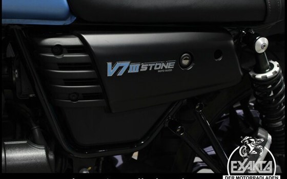 Gebrauchtmotorrad Moto Guzzi V7 III Stone - Bild 27