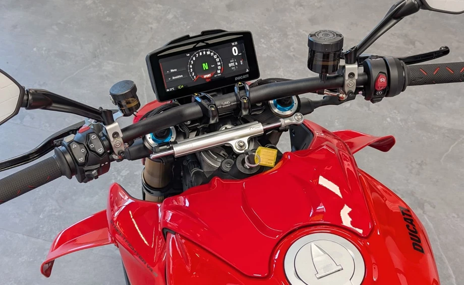 Angebot Ducati Streetfighter V4 S Bild 4: Angebot Ducati Streetfighter V4 S