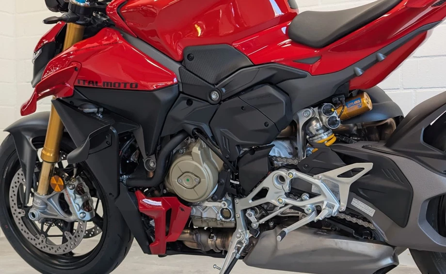Angebot Ducati Streetfighter V4 S Bild 6: Angebot Ducati Streetfighter V4 S