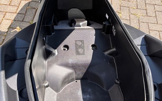 Gebrauchtmotorrad Yamaha XMAX 300 - Bild 9