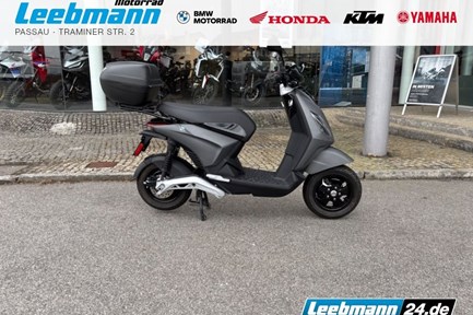 Piaggio 1