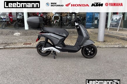 Piaggio 1
