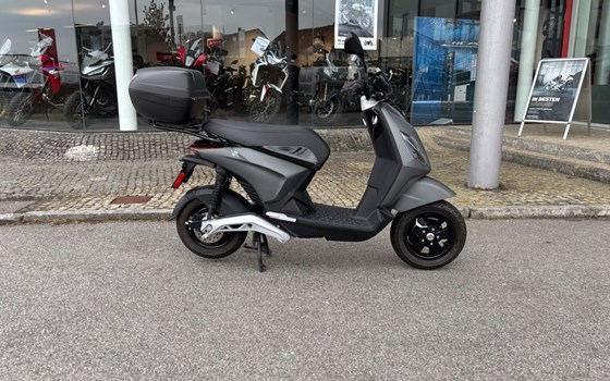 Gebrauchtmotorrad Piaggio 1 - Bild 2