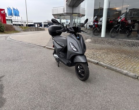 zum Vergrössern bitte anklicken!