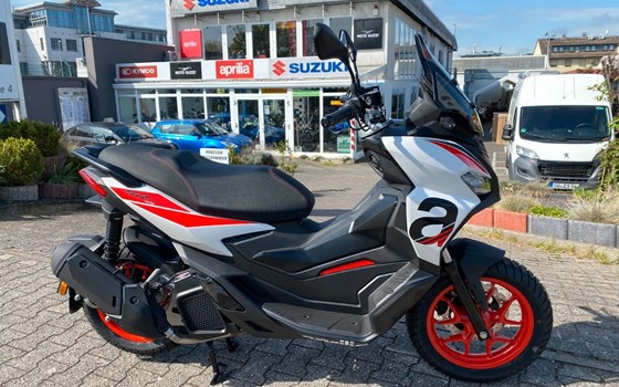 Neufahrzeug Aprilia SR GT Sport ABS 125 - Bild 5