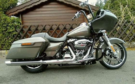 Gebrauchtmotorrad Harley-Davidson Road Glide FLTRX - Bild 1