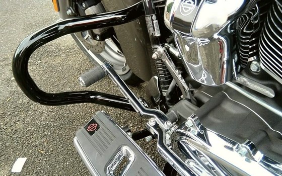 Gebrauchtmotorrad Harley-Davidson Road Glide FLTRX - Bild 10