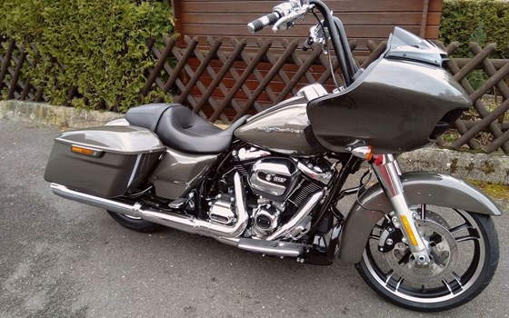 Gebrauchtmotorrad Harley-Davidson Road Glide FLTRX - Bild 3