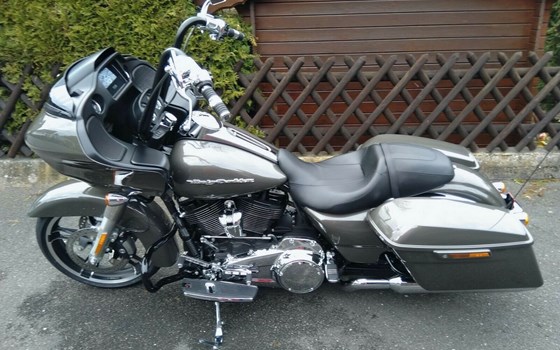 Gebrauchtmotorrad Harley-Davidson Road Glide FLTRX - Bild 5
