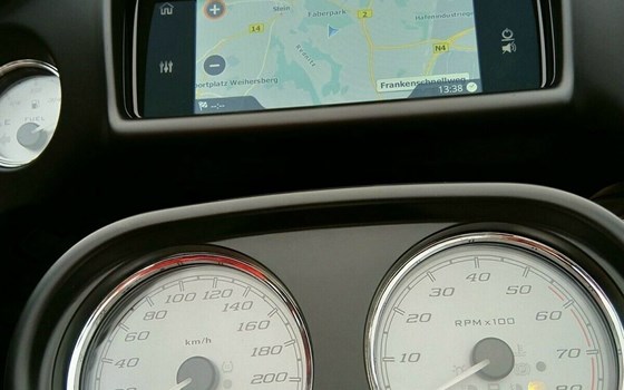 Gebrauchtmotorrad Harley-Davidson Road Glide FLTRX - Bild 7