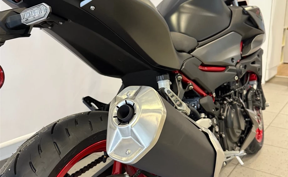 Angebot Kawasaki Z 500 SE Bild 2: Angebot Kawasaki Z 500 SE