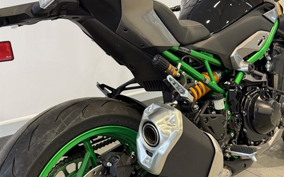 Neufahrzeug Kawasaki Z900 SE - Bild 2 Neufahrzeug Kawasaki Z900 SE - Bild 2