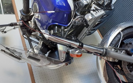 Gebrauchtmotorrad Yamaha XJR 1300 - Bild 2