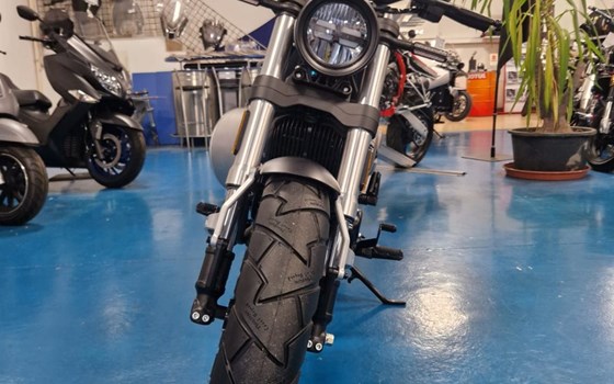 Neufahrzeug Hyosung GV 125i S Aquila EVO ABS - Bild 15