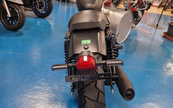 Neufahrzeug Hyosung GV 125i S Aquila EVO ABS - Bild 16