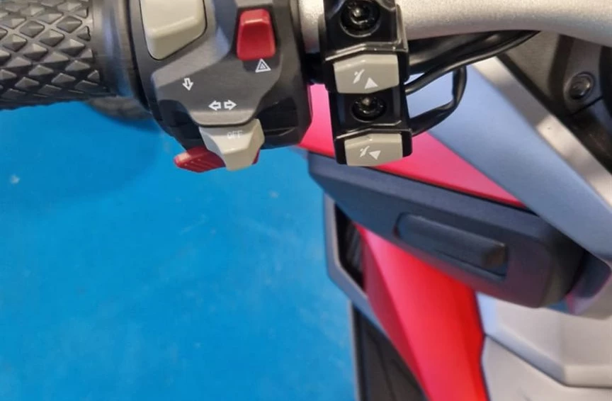 Angebot Voge SR1 ADV 125 ABS TCS Bild 7: Angebot Voge SR1 ADV 125 ABS TCS