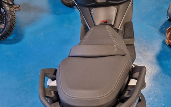 Neufahrzeug Voge SR4 350 LUXURY - Bild 12