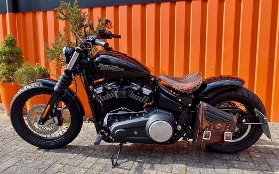Gebrauchtmotorrad Harley-Davidson Softail Street Bob FXBB - Bild 5