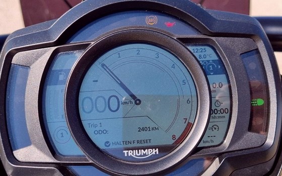 Gebrauchtmotorrad Triumph Rocket 3 TFC - Bild 4
