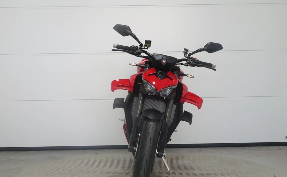 Angebot Ducati Streetfighter V4 Bild 8: Angebot Ducati Streetfighter V4