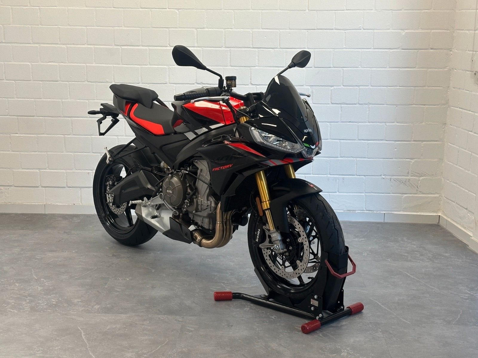 Aprilia Tuono 660 Factory 