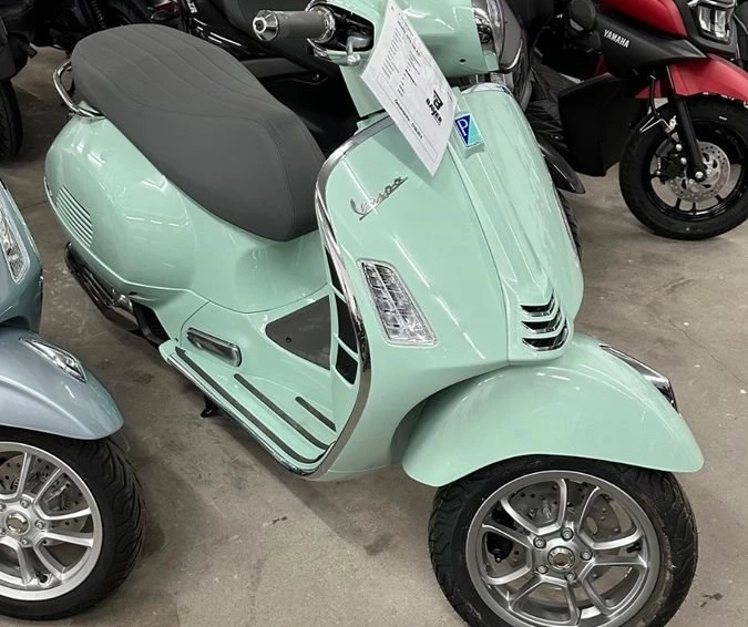 Angebot Vespa GTS 125 Super Sport Bild 2: Angebot Vespa GTS 125 Super Sport