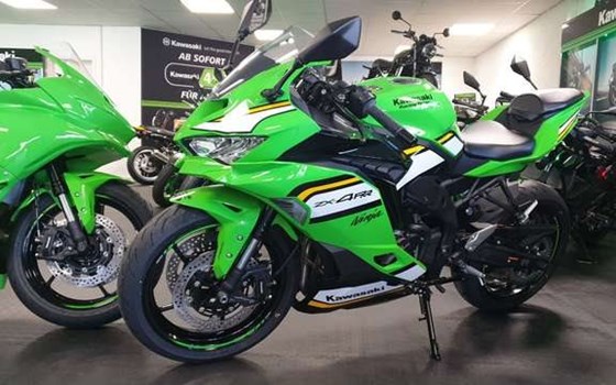Neufahrzeug Kawasaki Ninja ZX-4RR - Bild 2